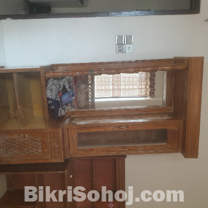 সেগুন কাঠের আলমারি এবং ড্রেসিং টেবিল